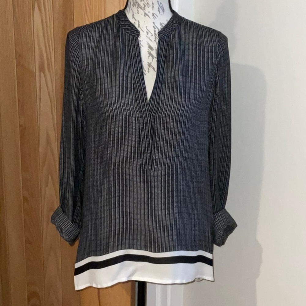 Vince Silk black and white printed sheer tunic. Size Small.
